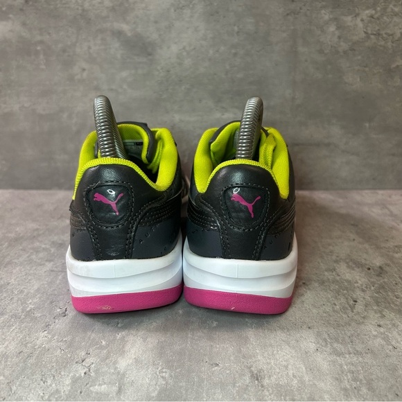 Puma Authentic Leather Sneakers Womens sz 7.5 - grey/pink - Picture 4 of 6